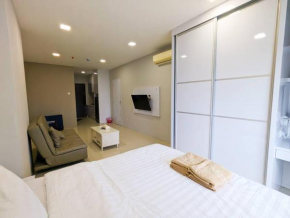 Lovina 20-12B Formosa Residence
